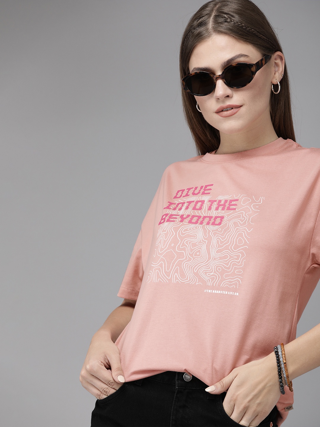 

Roadster Women Rose & White Graphic Printed Casual T-shirt