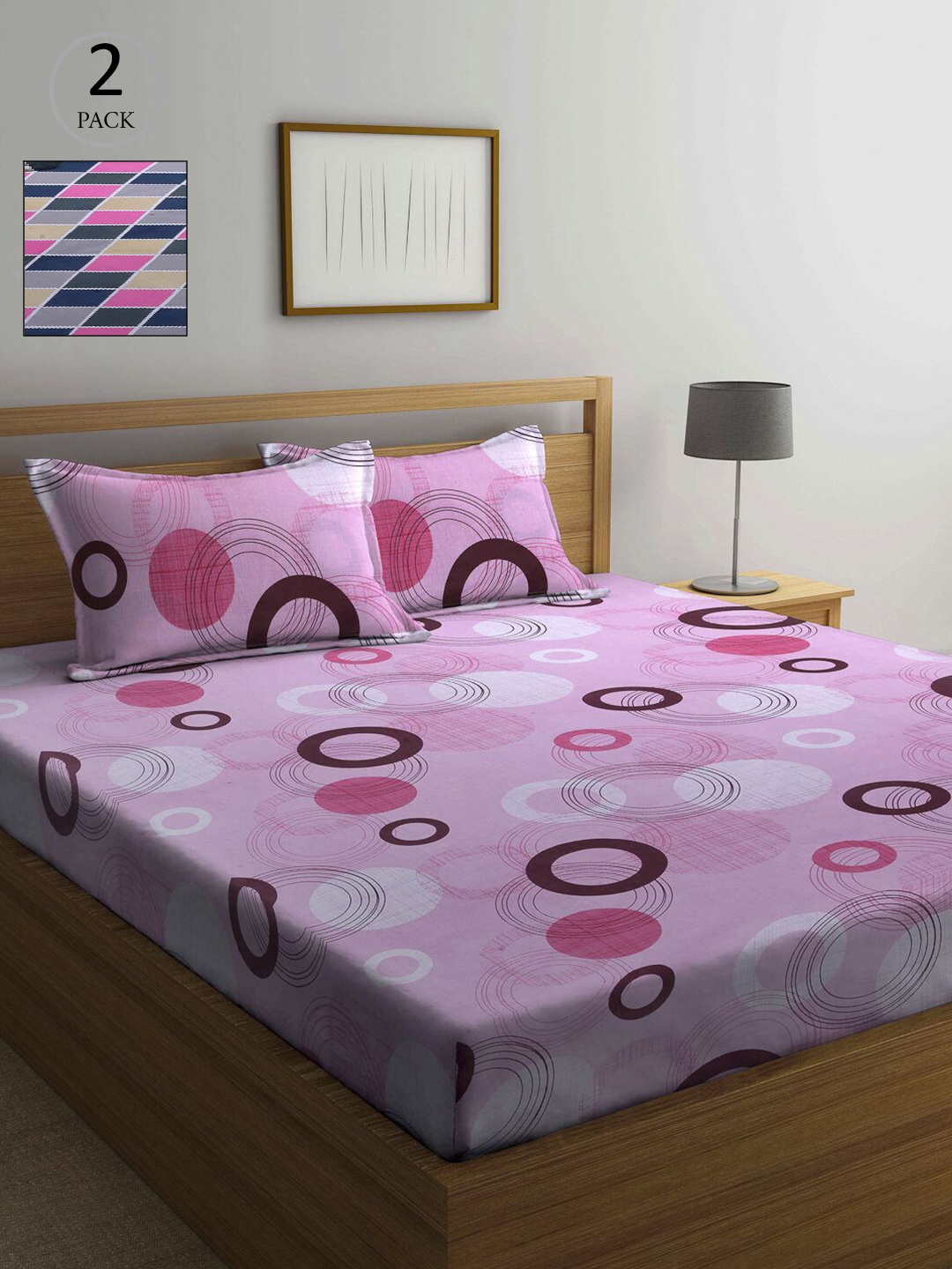 

KLOTTHE Pink & Navy Blue Geometric 210 TC 2 Queen Bedsheet with 4 Pillow Covers