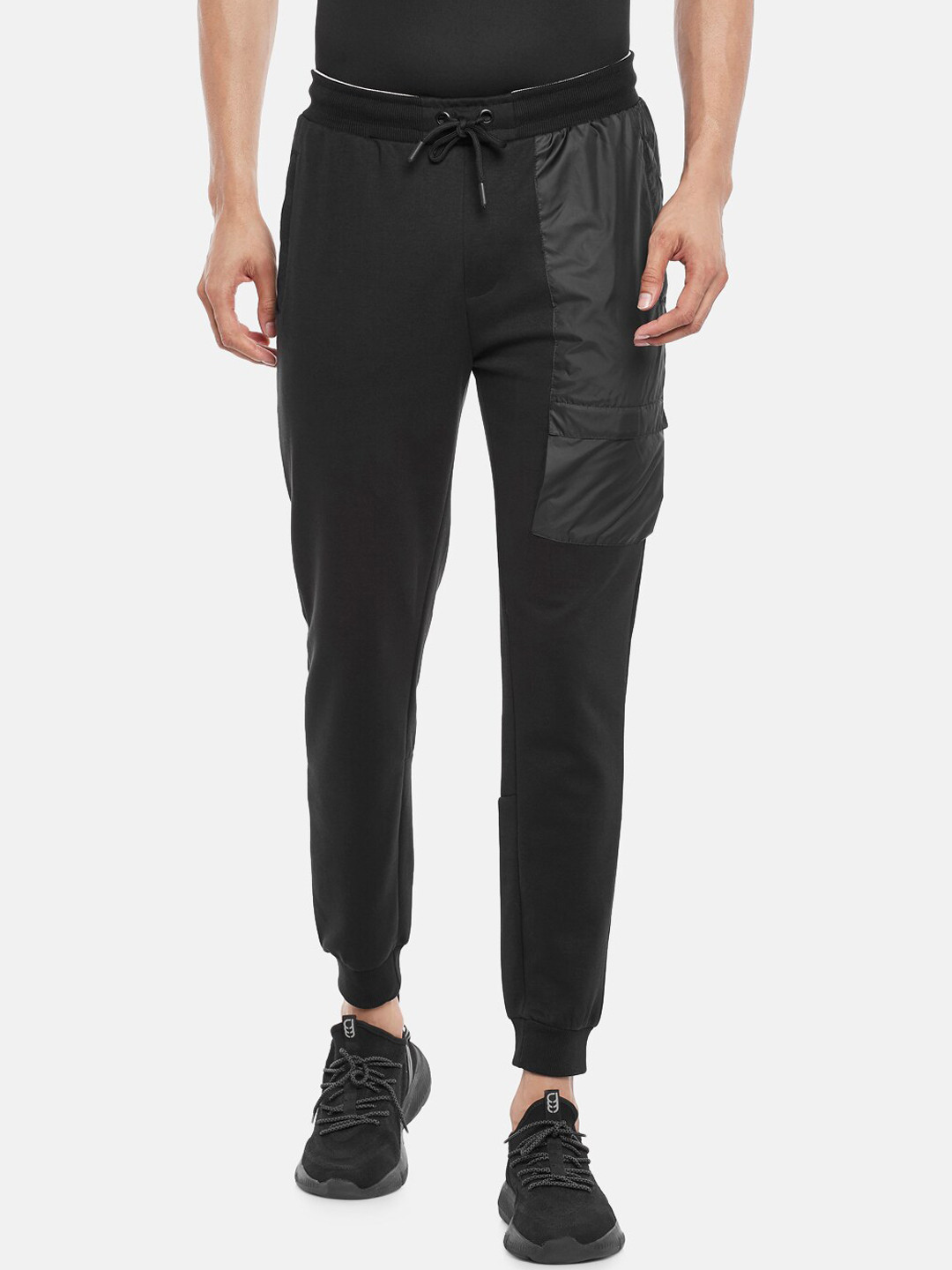 

Ajile by Pantaloons Men Black Solid Slim-Fit Joggers