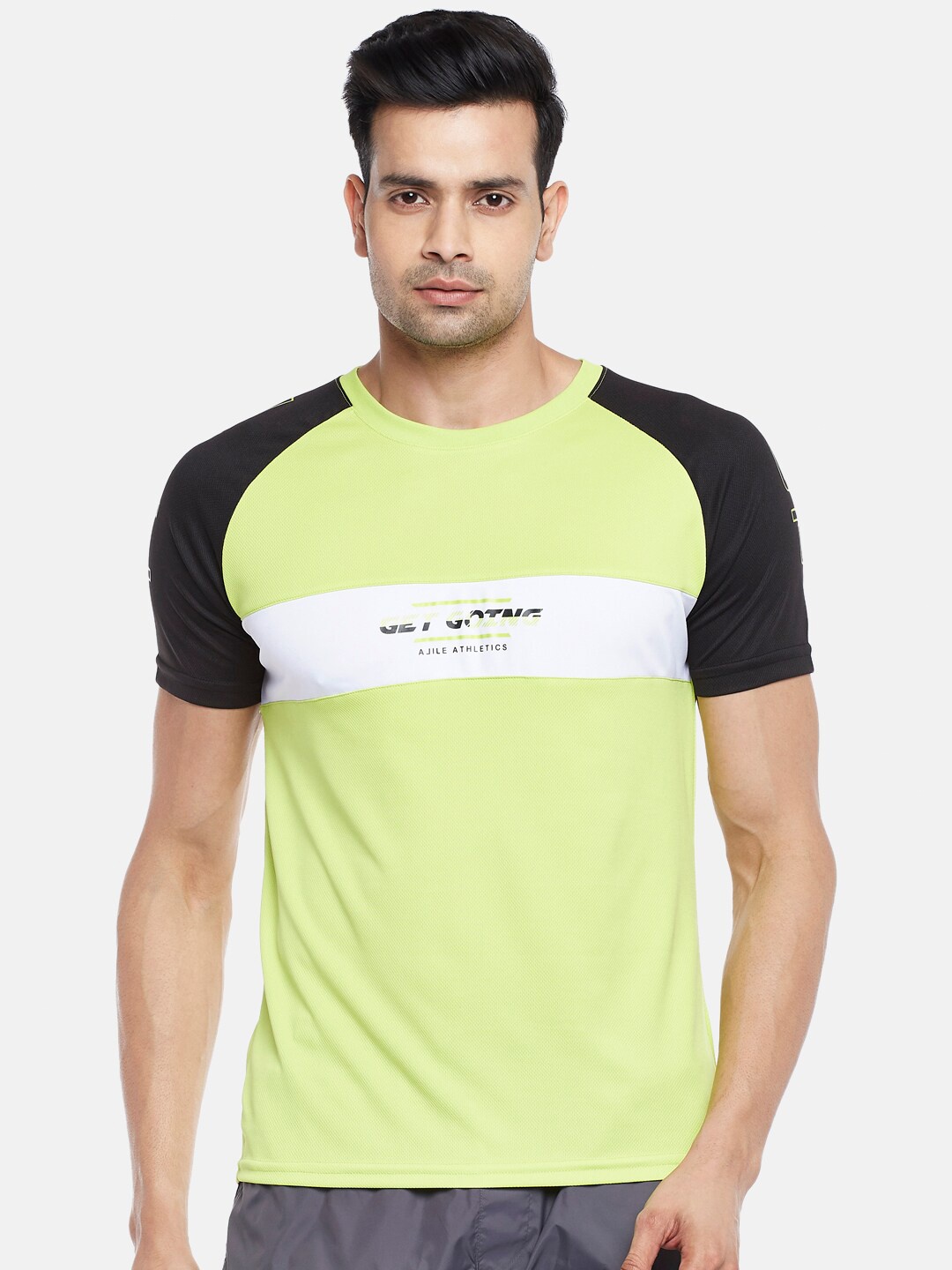 

Ajile by Pantaloons Men Green Colourblocked Slim Fit T-shirt