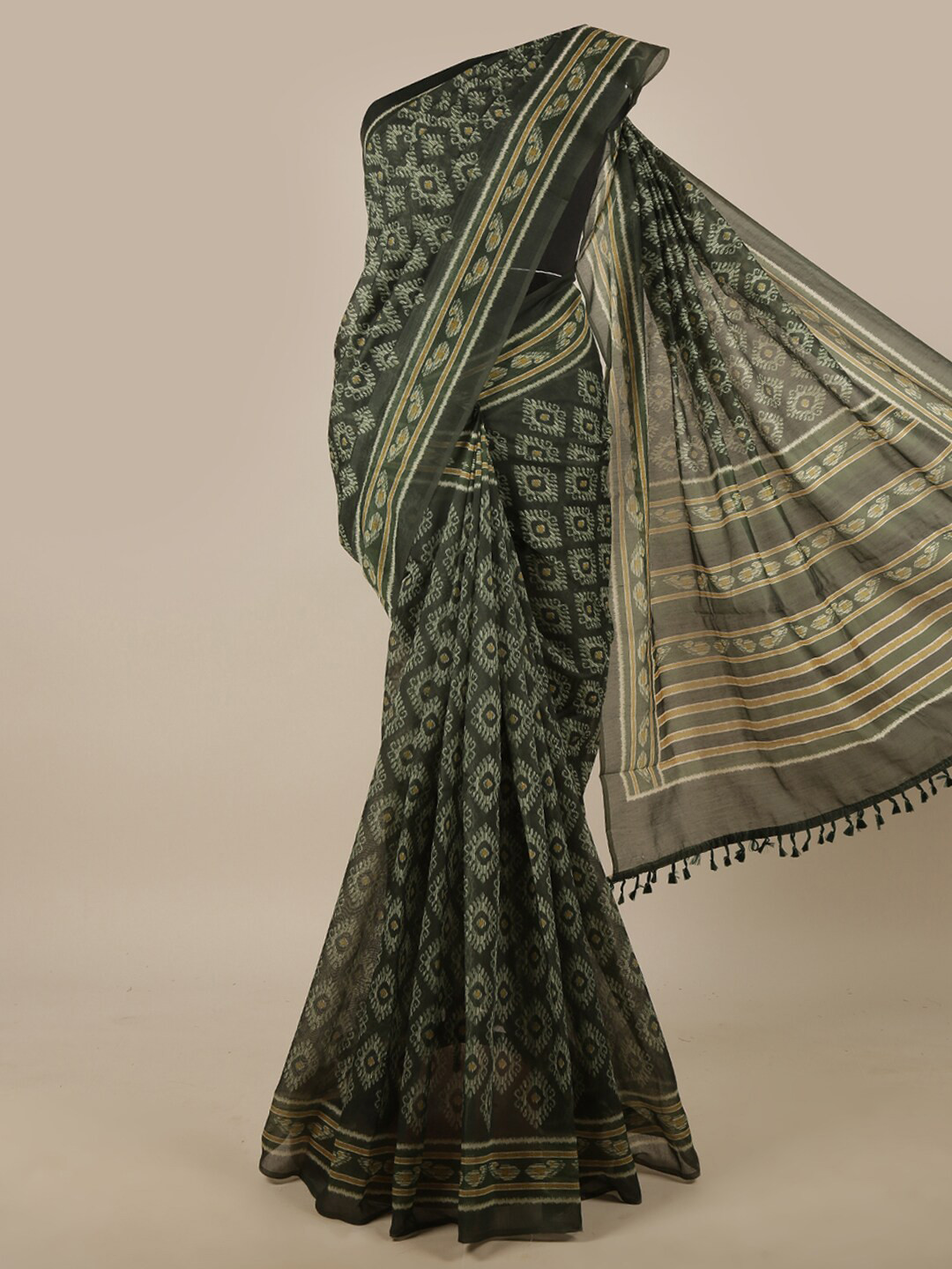 

Pothys Green & Yellow Ethnic Motifs Jute Silk Saree
