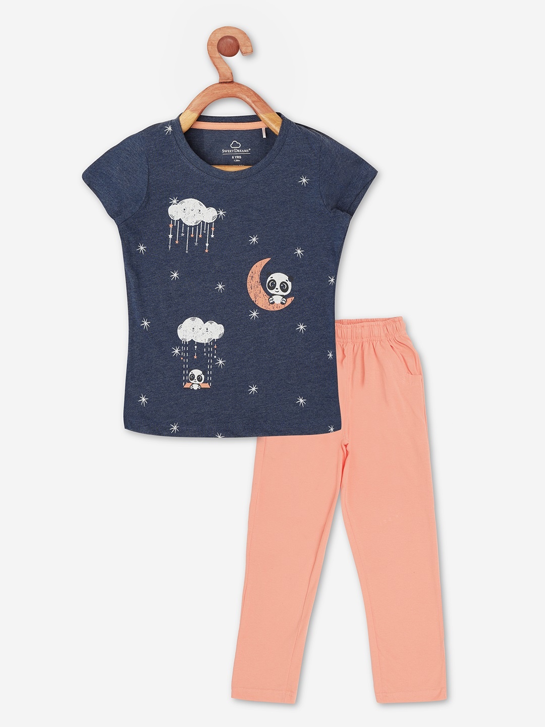 

Sweet Dreams Girls Navy Blue & Peach-Coloured Printed Night suit