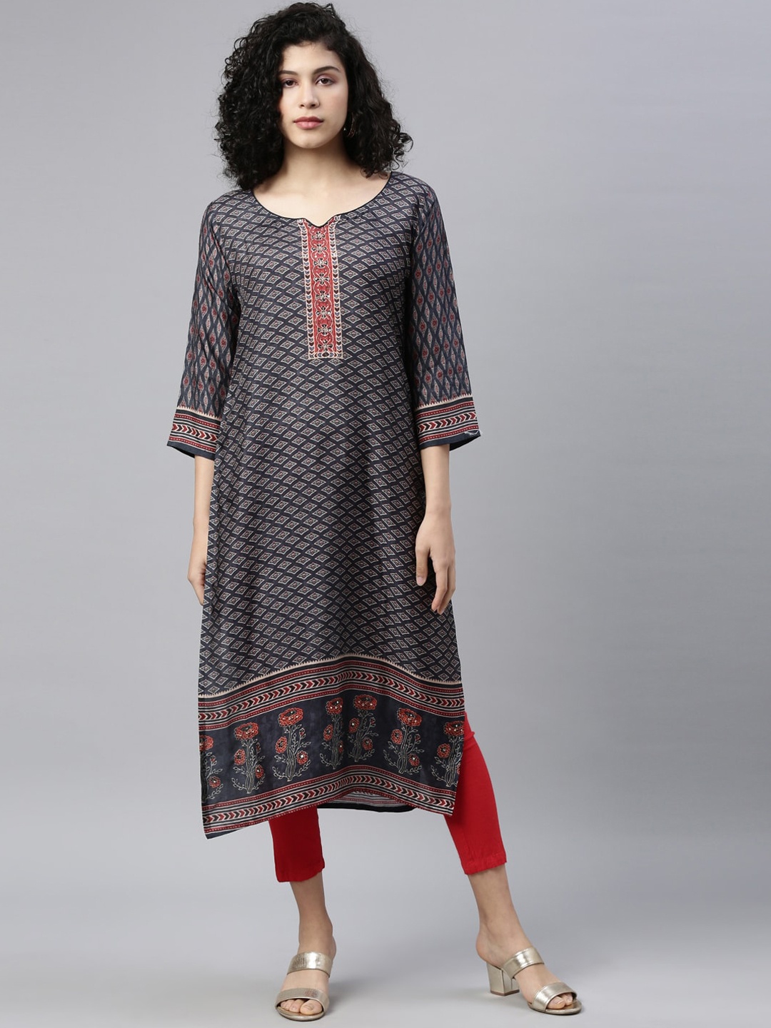 

Neerus Women Grey Geometric Printed Kurta