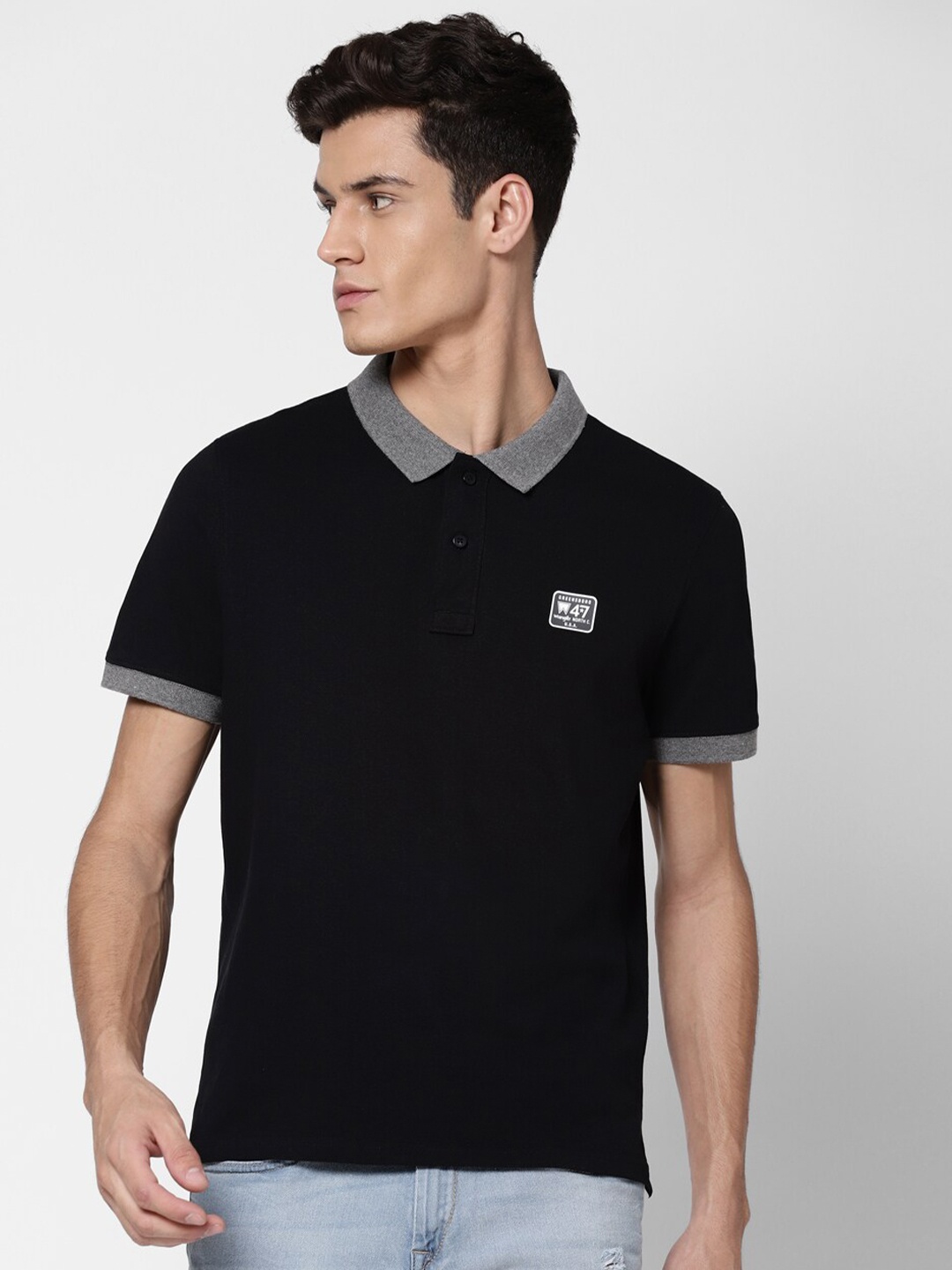 

Wrangler Men Black Polo Collar T-shirt