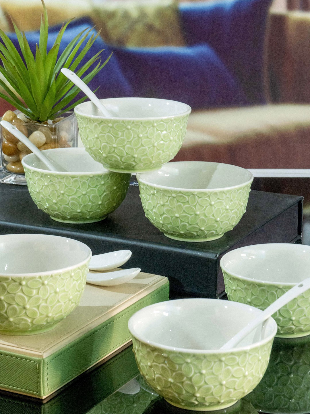 

White Gold Green & White Set of 6 Printed Porcelain Glossy Bowls and Spoons