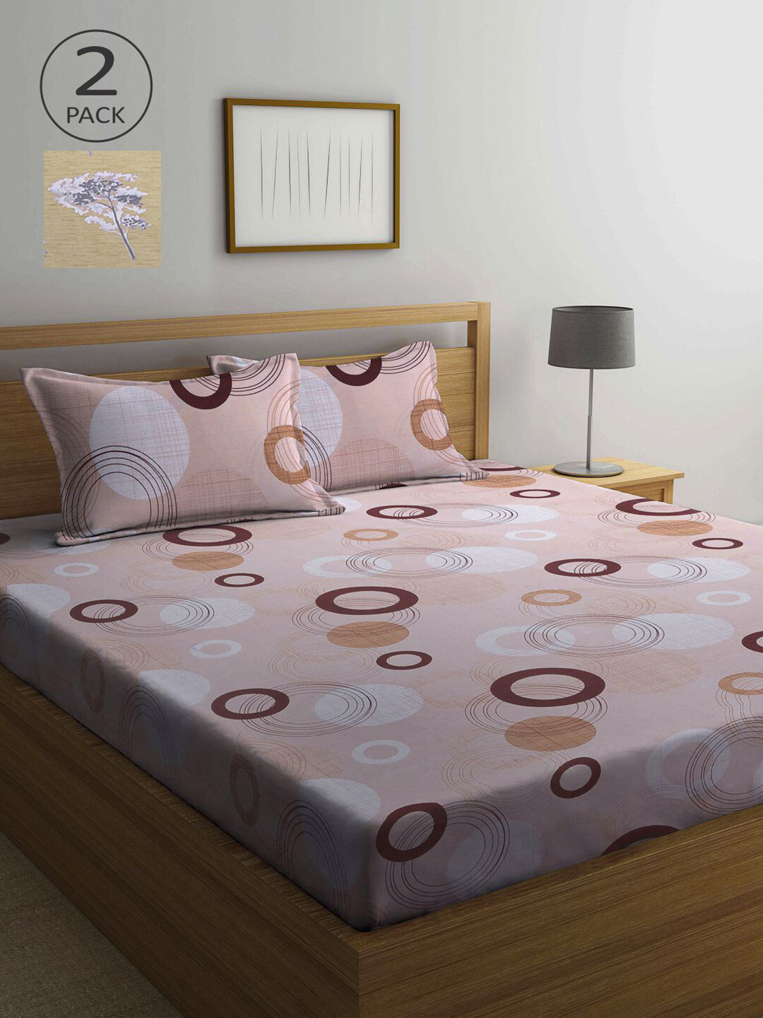 

KLOTTHE Peach-Coloured & Yellow Geometric 210 TC 2 Queen Bedsheet with 4 Pillow Covers