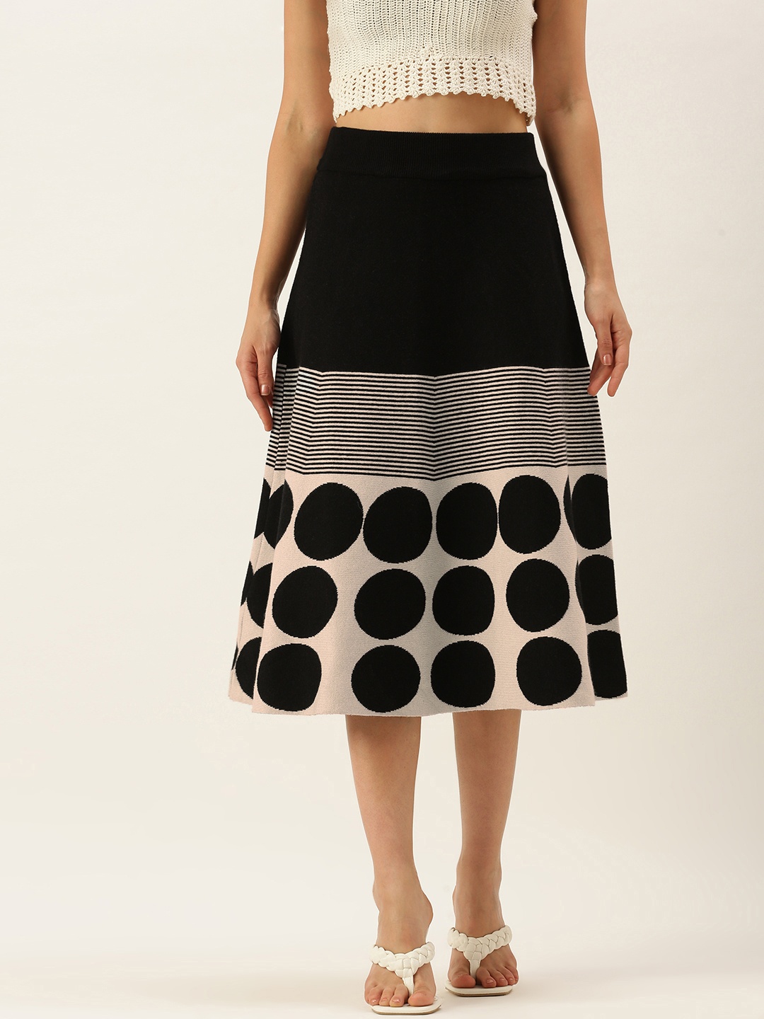 

SHECZZAR Women Black & Beige Geometric Print A-Line Skirt