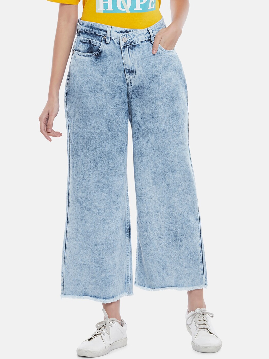 

People Women Blue Heavy Fade Wide Leg Jeans