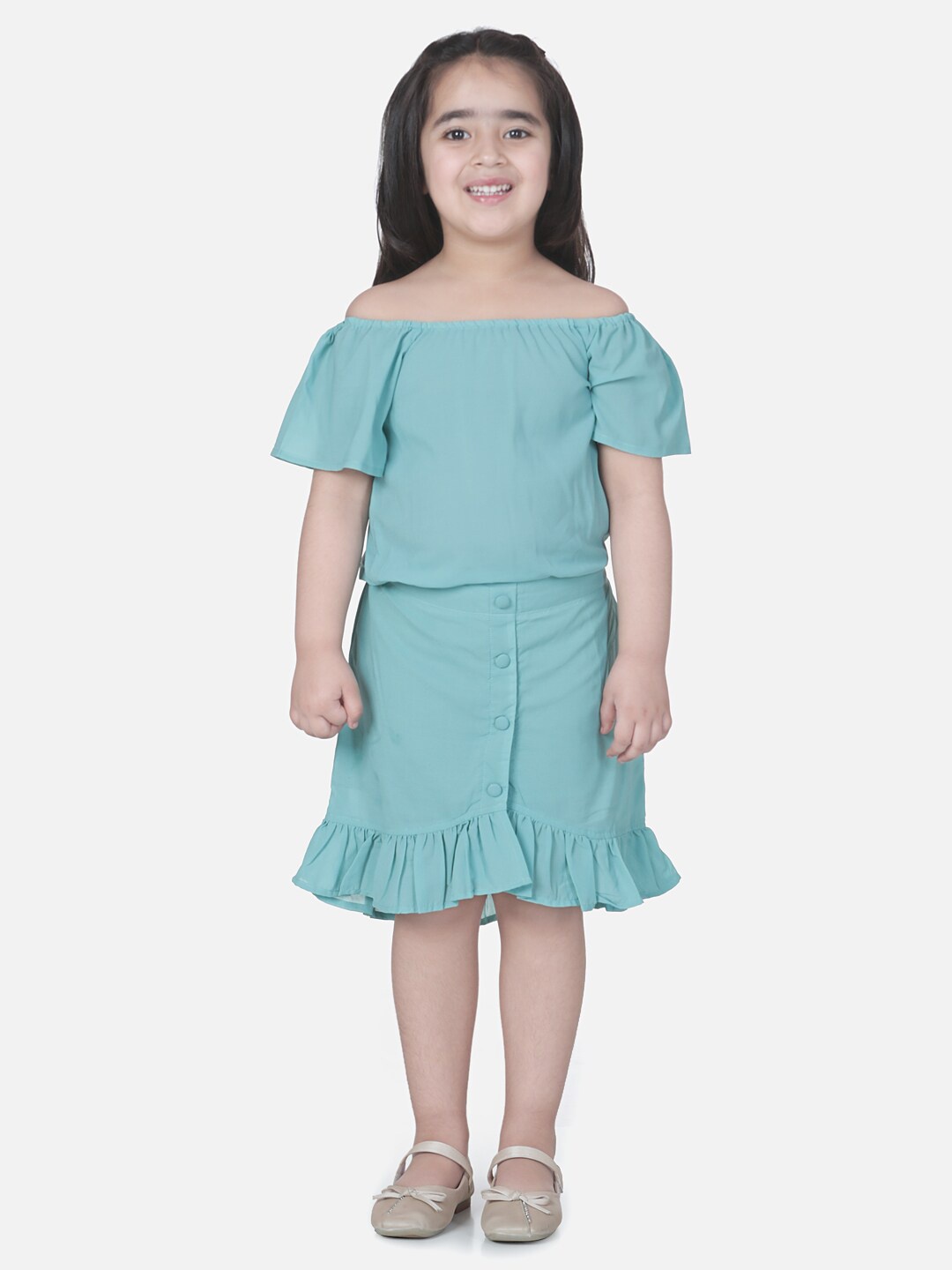 

LilPicks Girls Green Solid Top with Skirt