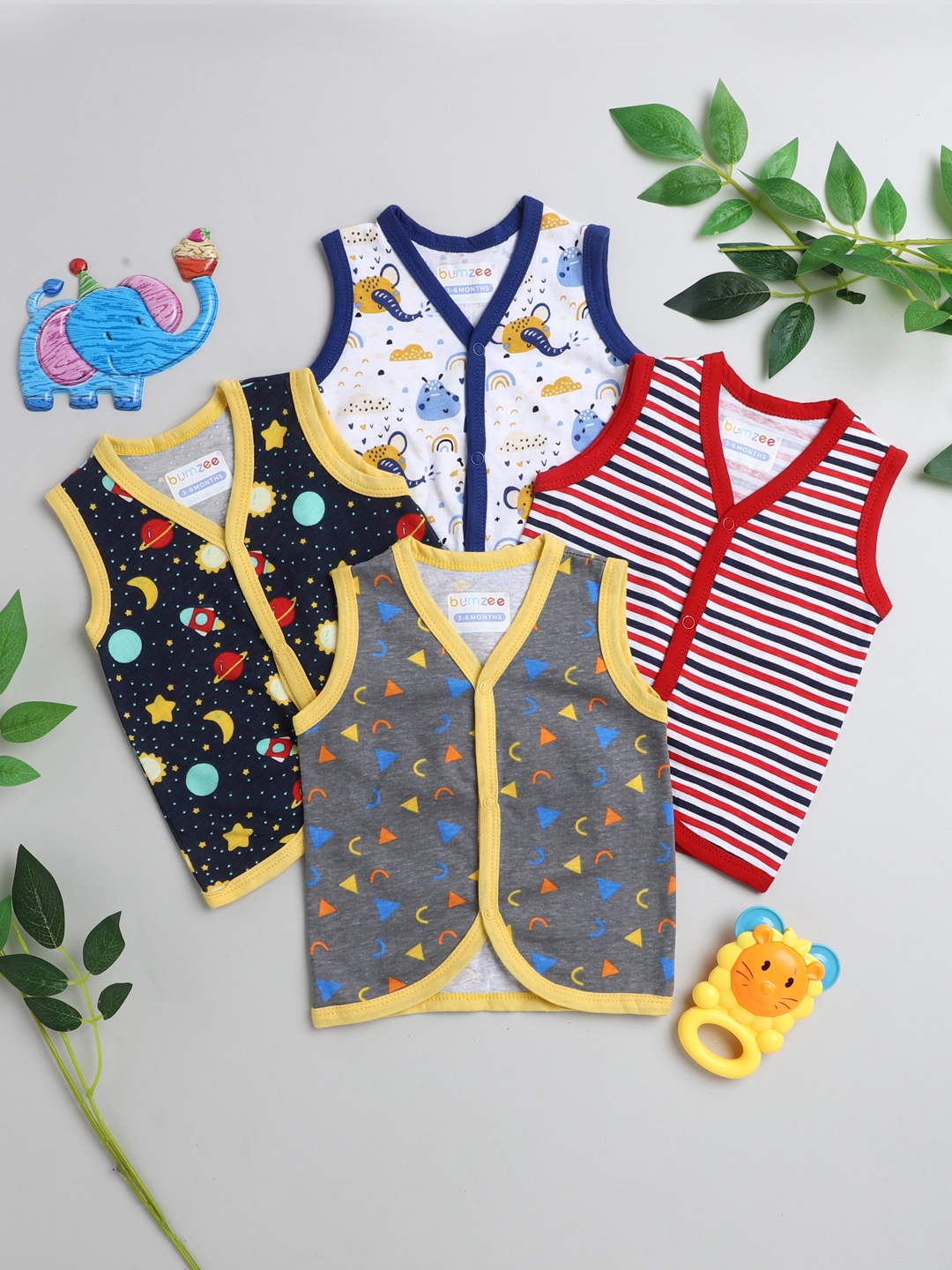 

BUMZEE Boys Pack of 4 White & Red Cotton Printed Jablas