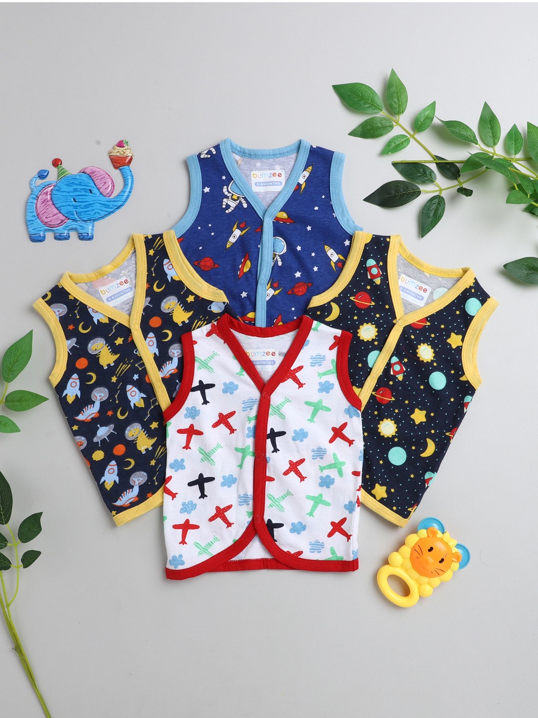 

BUMZEE Infants Pack Of 4 Printed Pure Cotton Jhablas, White