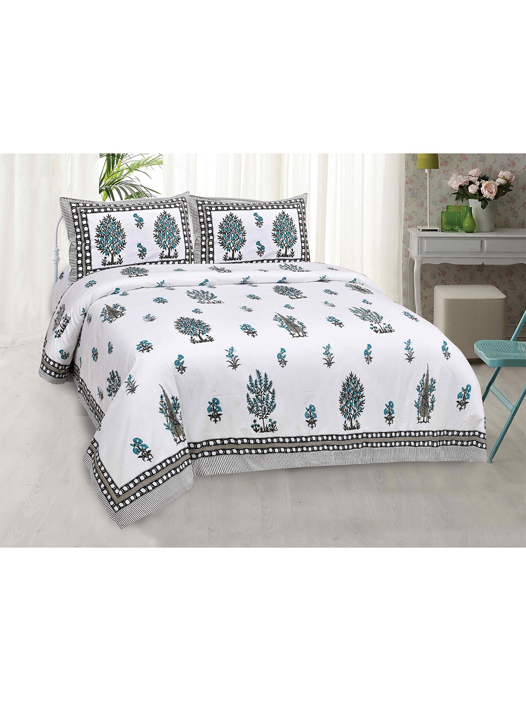 

JAIPUR FABRIC Black & White Floral Cotton Hand Block King Bedsheet with 2 Pillow Covers