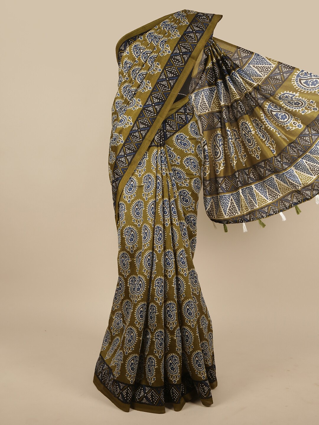 

Pothys Green & Black Ethnic Motifs Printed Cotton Saree