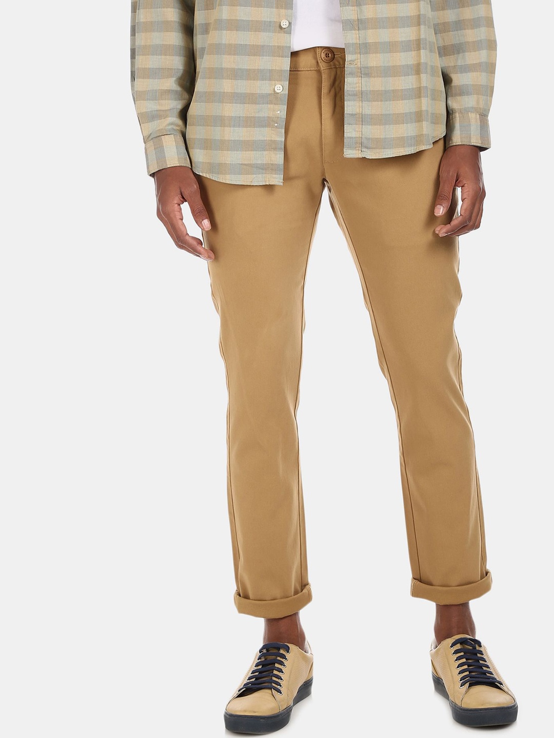 

Ruggers Men Beige Slim Fit Chinos Trousers