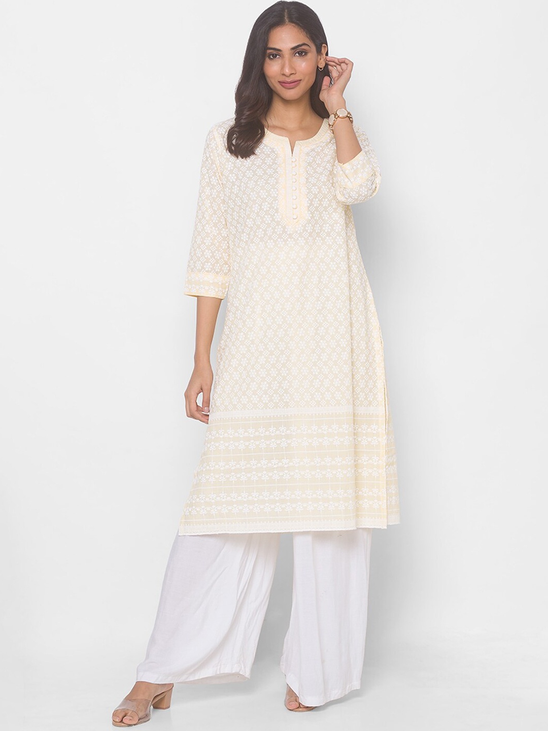 

ZOLA Women Yellow Ethnic Motifs Embroidered Chikankari Kurta