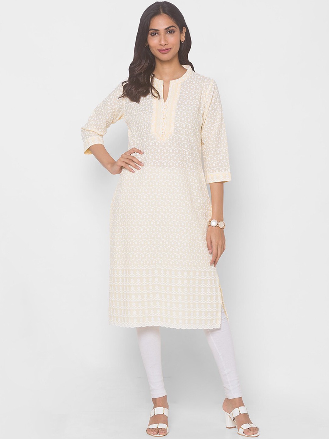 

ZOLA Women Cream Chikankari Embroidered Regular Fit Cotton Kurta