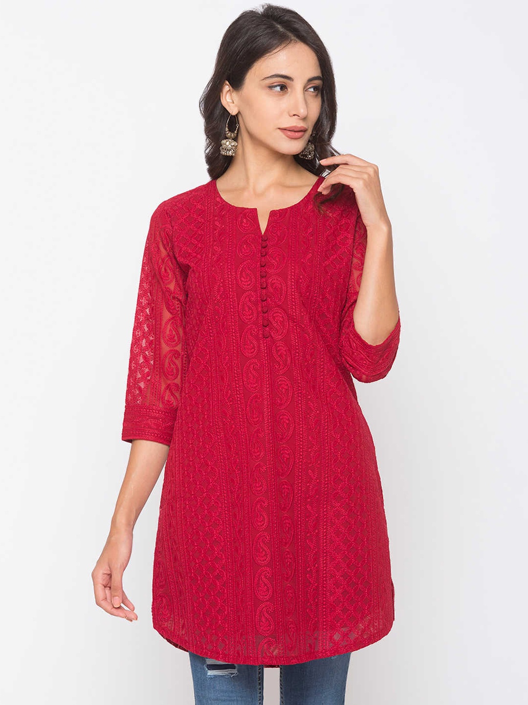 

ZOLA Paisley Embroidered Breathable & Lightweight Chikankari Georgette Kurta, Maroon