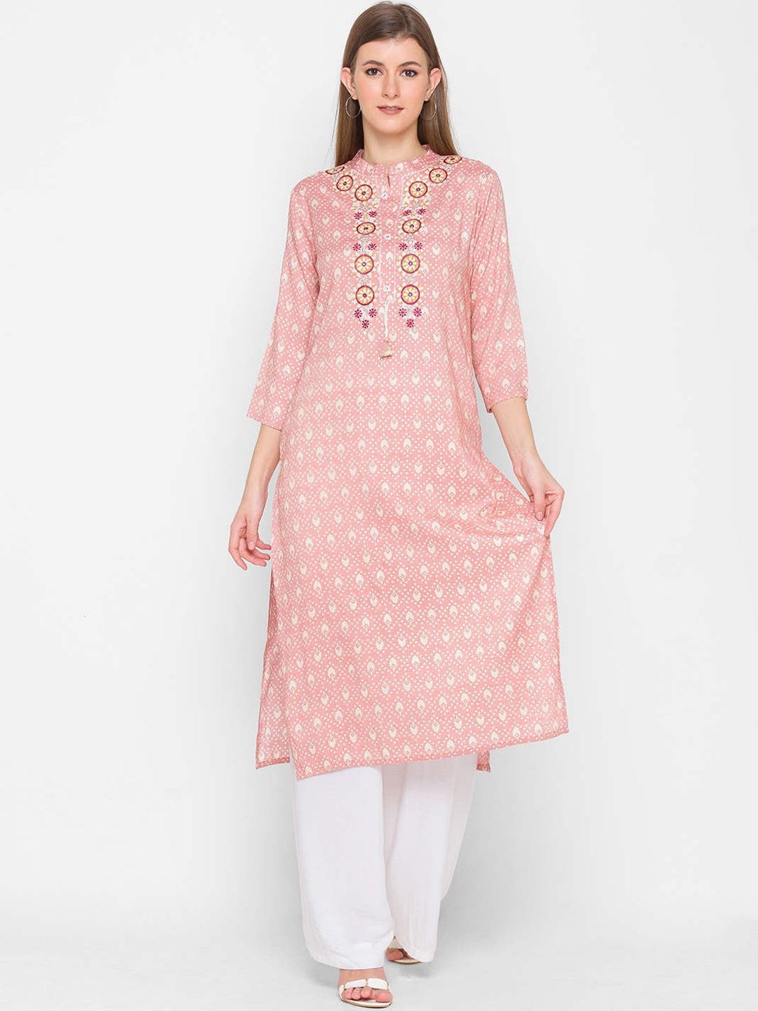 

ZOLA Women Peach-Coloured & Pink Geometric Embroidered Kurta