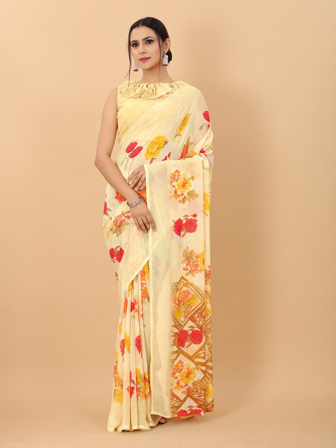 

PERFECTBLUE Cream-Coloured & Red Floral Saree