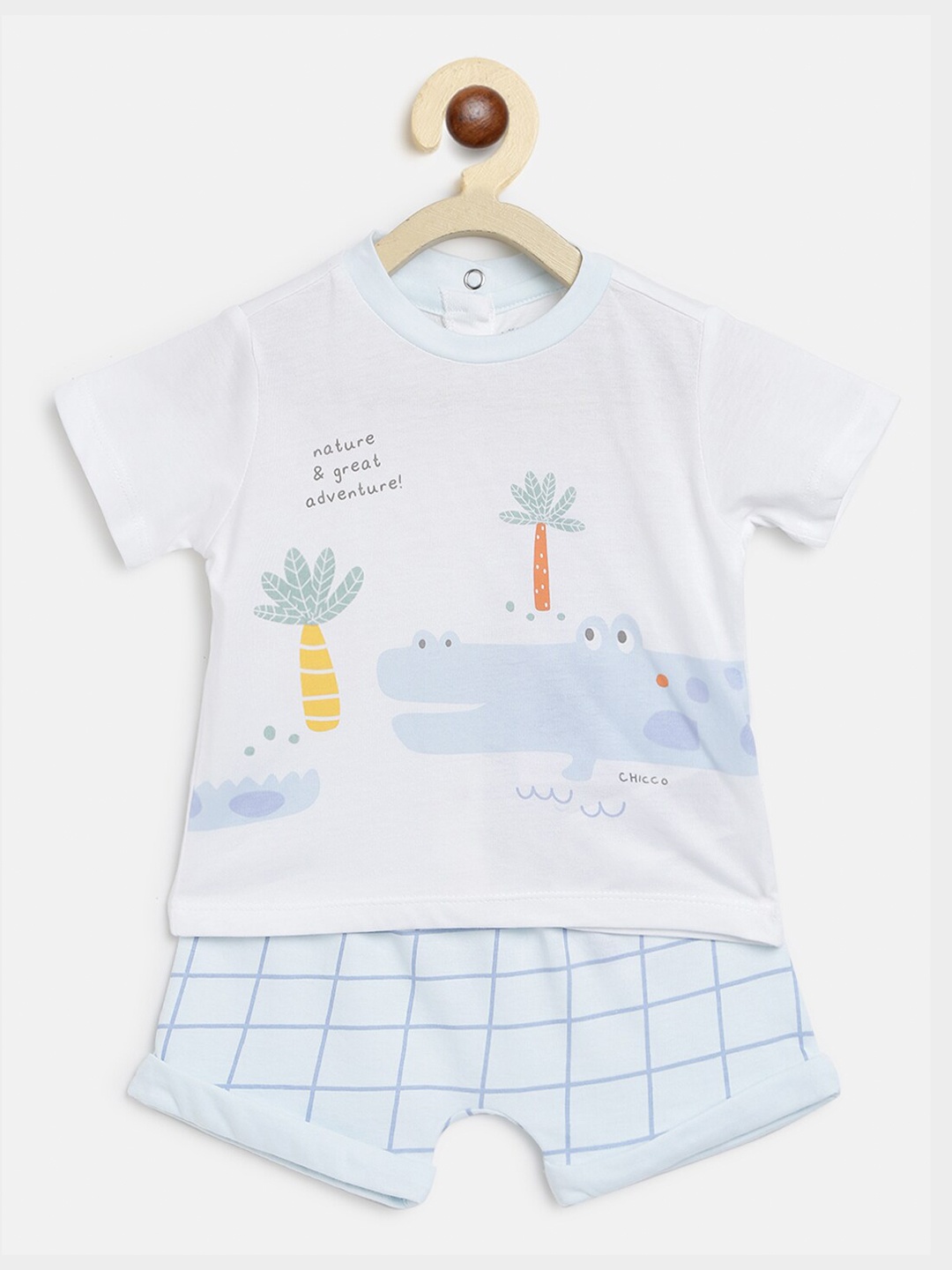 

Chicco Boys White & Blue Printed T-shirt with Shorts