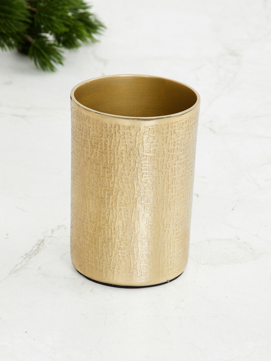 

Home Centre Gold-Toned & Textured Panama Metal Bath Tumbler