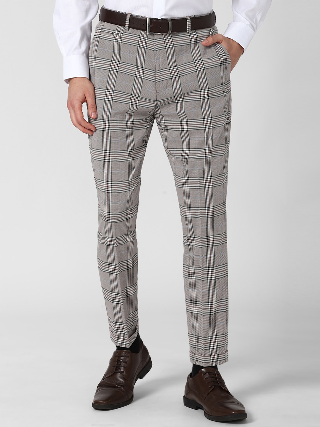 

Peter England Men Grey Checked Slim Fit Trousers