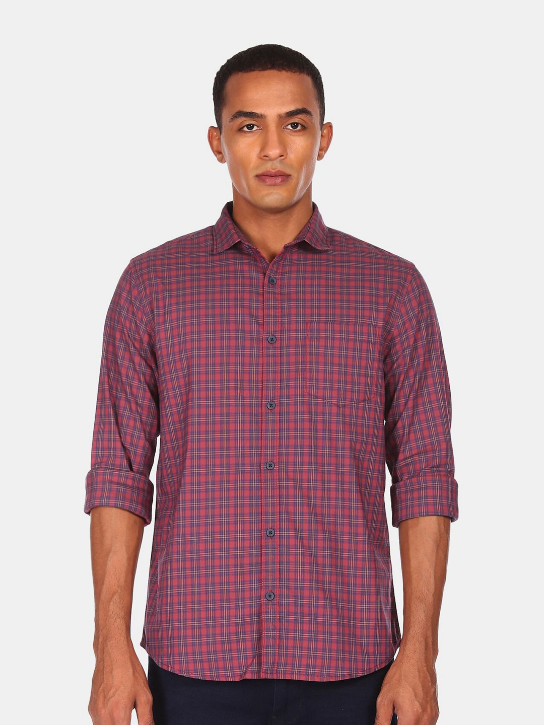 

Ruggers Men Pink Checked Casual Shirt