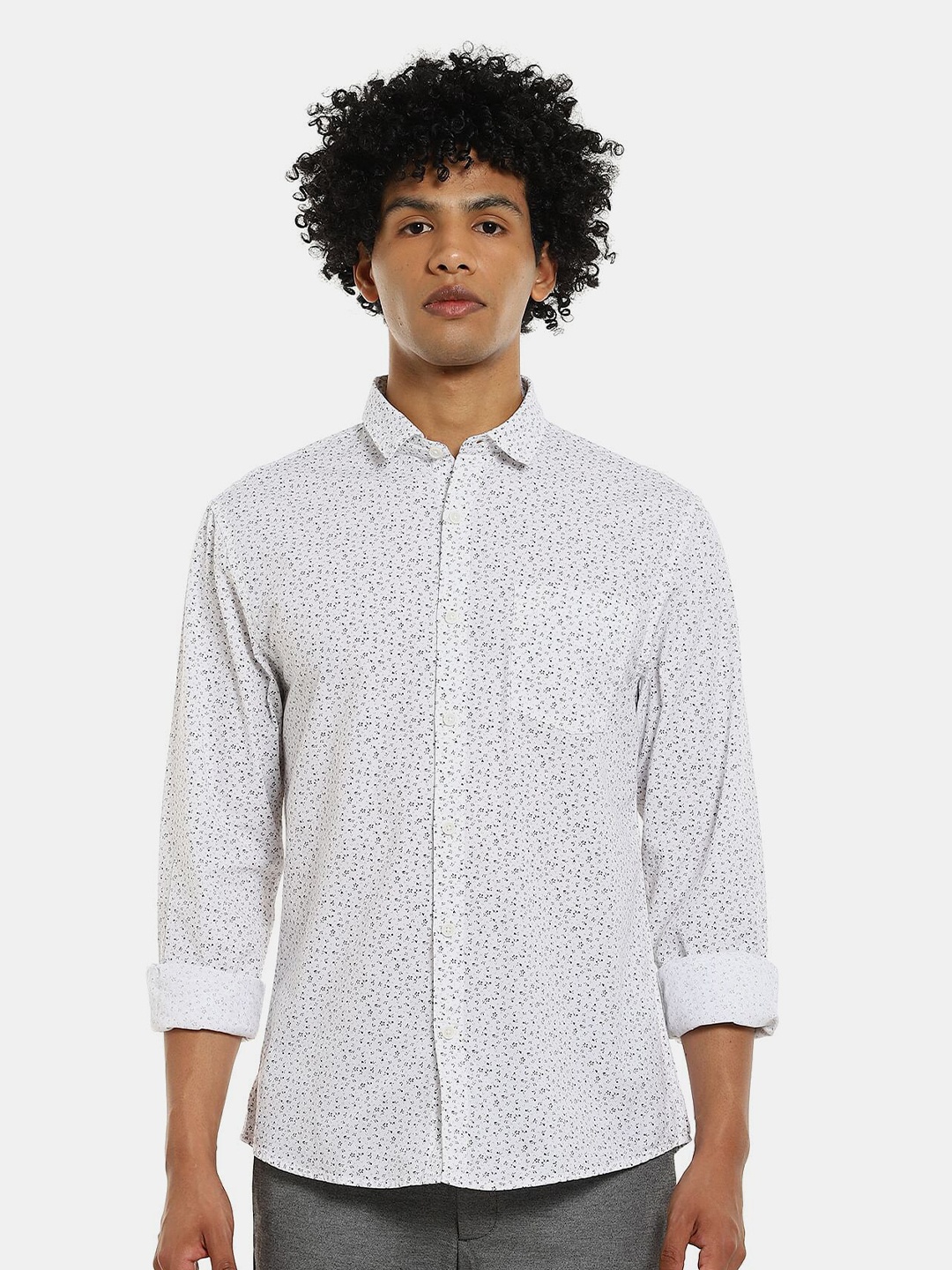 

Ruggers Men White Printed Regular Fit Casual Shirt