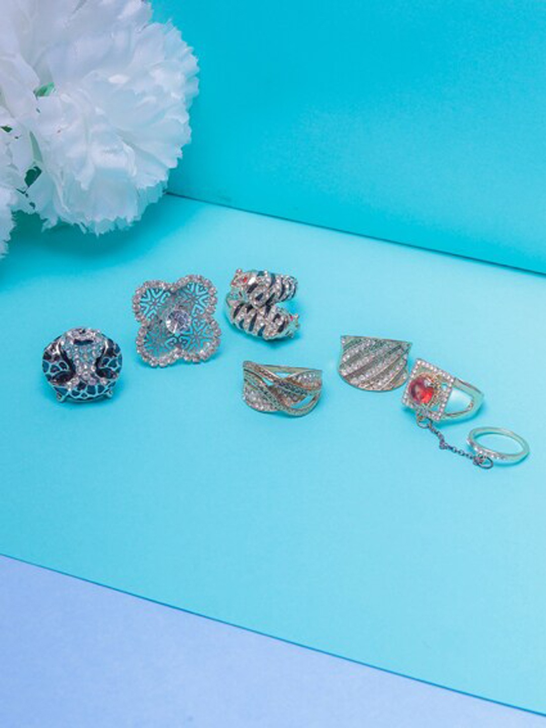 

DIVA WALK Set Of 6 Silver-Plated & White CZ-Studded Finger Rings