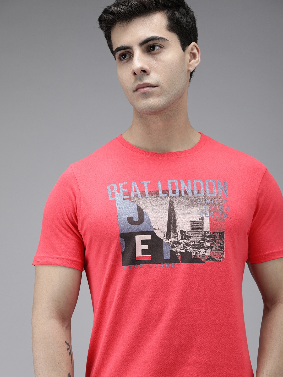 

BEAT LONDON by PEPE JEANS Men Pink Printed Pure Cotton Slim Fit T-shirt