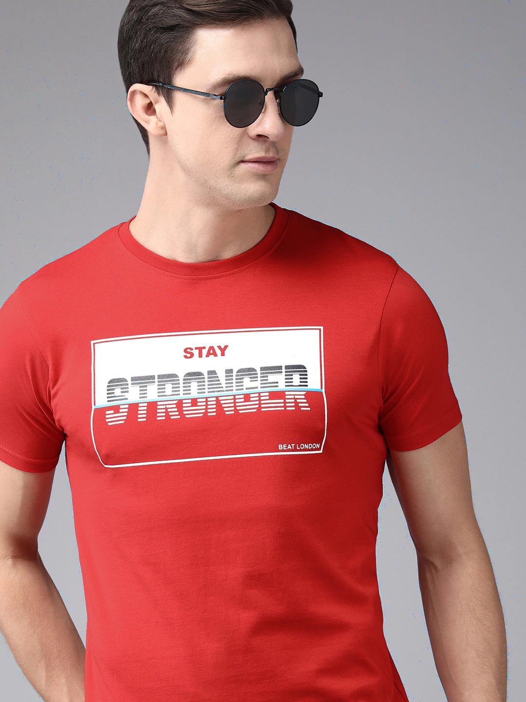 

BEAT LONDON by PEPE JEANS Men Classic Red Typography Print Round Neck Slim Fit T-shirt