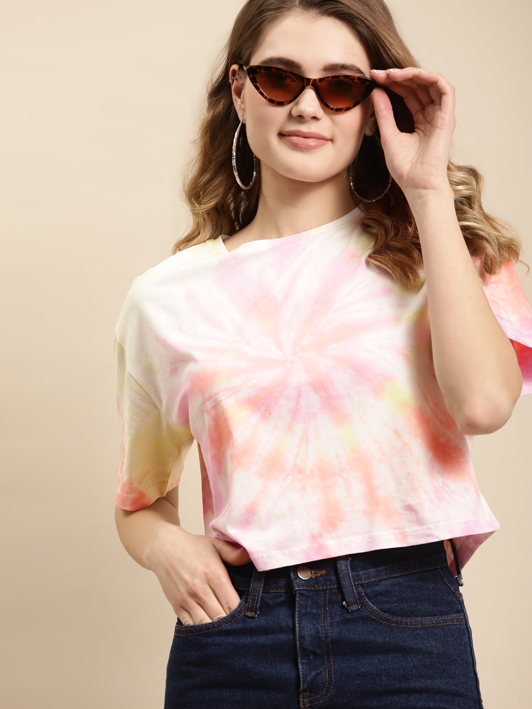 

COVER STORY Women Pink & Yellow Tie and Dye Printed Cropped Cotton Spandex T-shirt