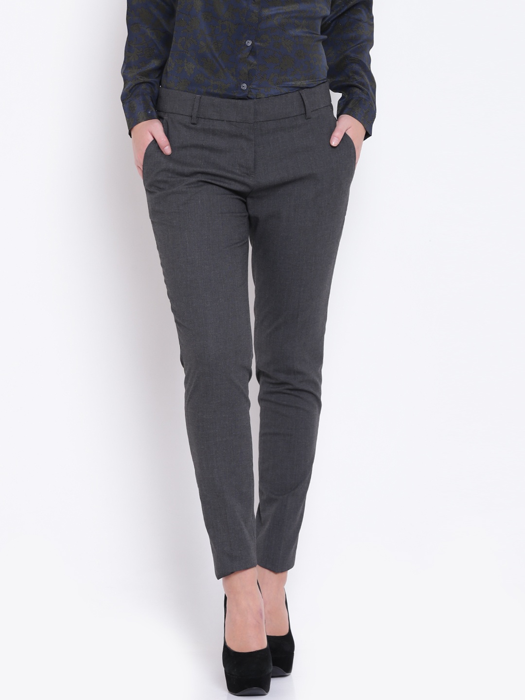 

Wills Lifestyle Women Grey Slim Fit Solid Formal Trousers