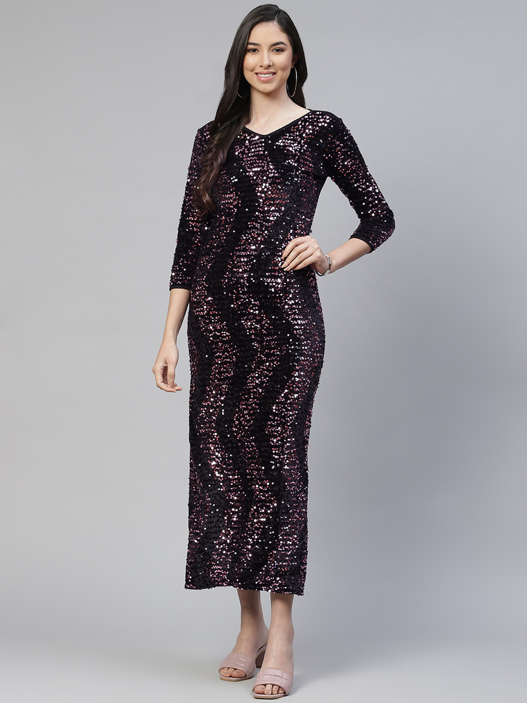

Cottinfab Black & Purple Sequined Sheath Midi Dress
