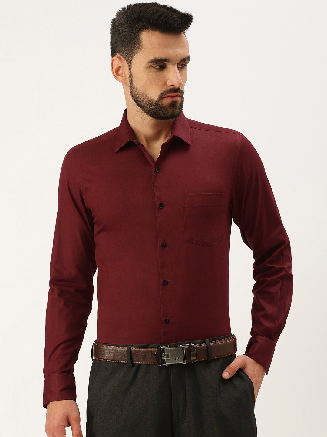 

IVOC Men Maroon Solid Cotton Classic Slim Fit Formal Shirt