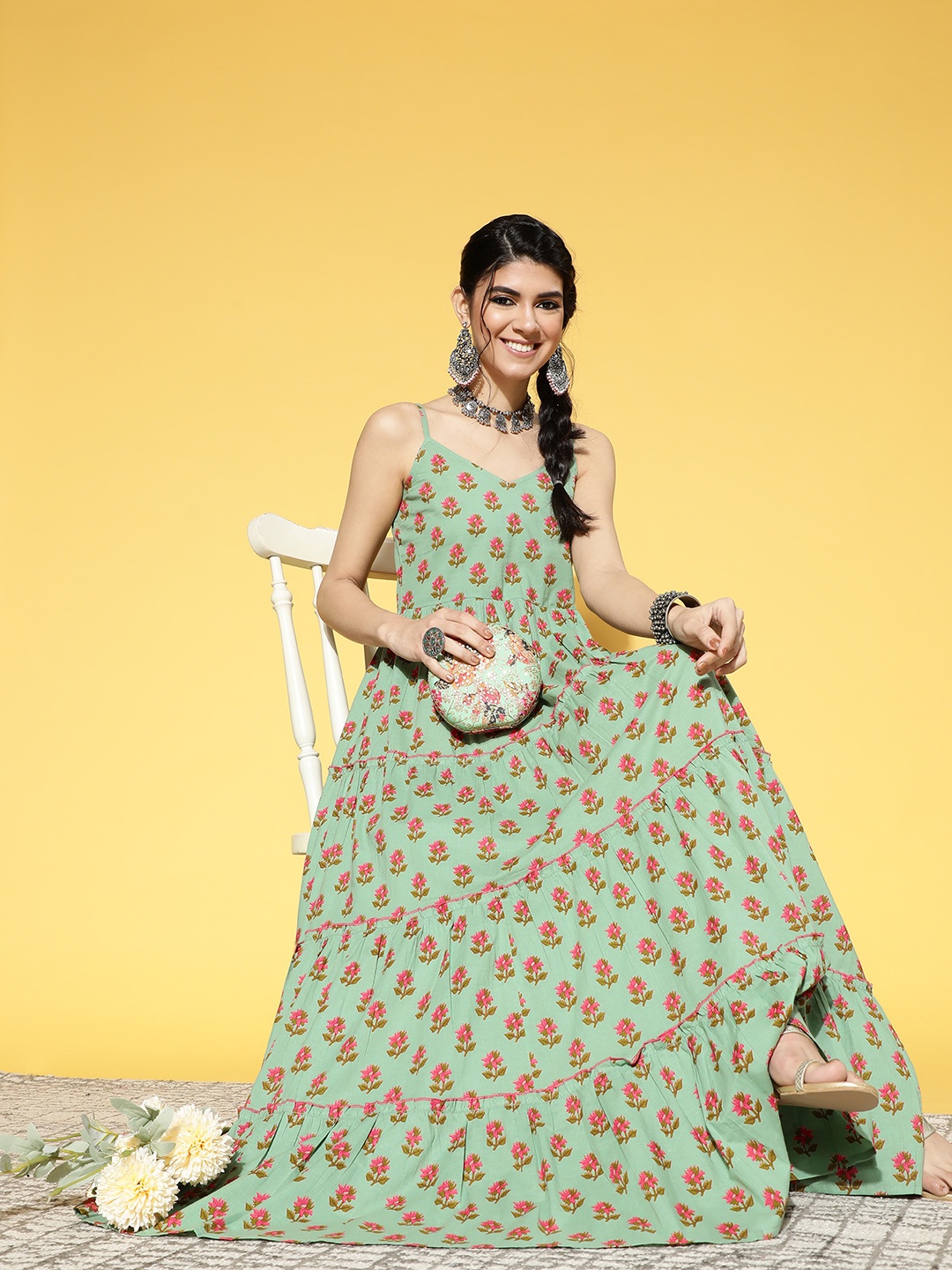 

Yufta Women Gorgeous Green Floral Swirling Volume Dress