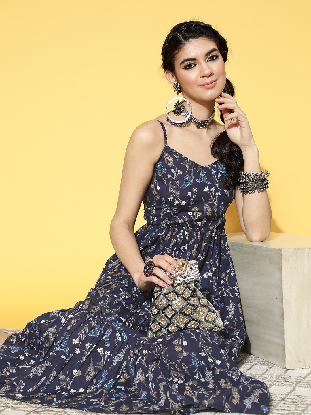 

Yufta Women Stunning Blue Floral Swirling Volume Dress