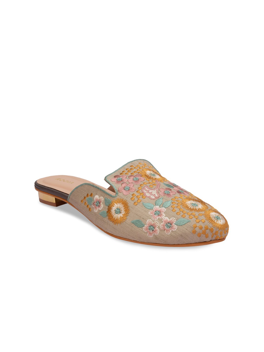 

Rocia Women Beige Embellished Mules