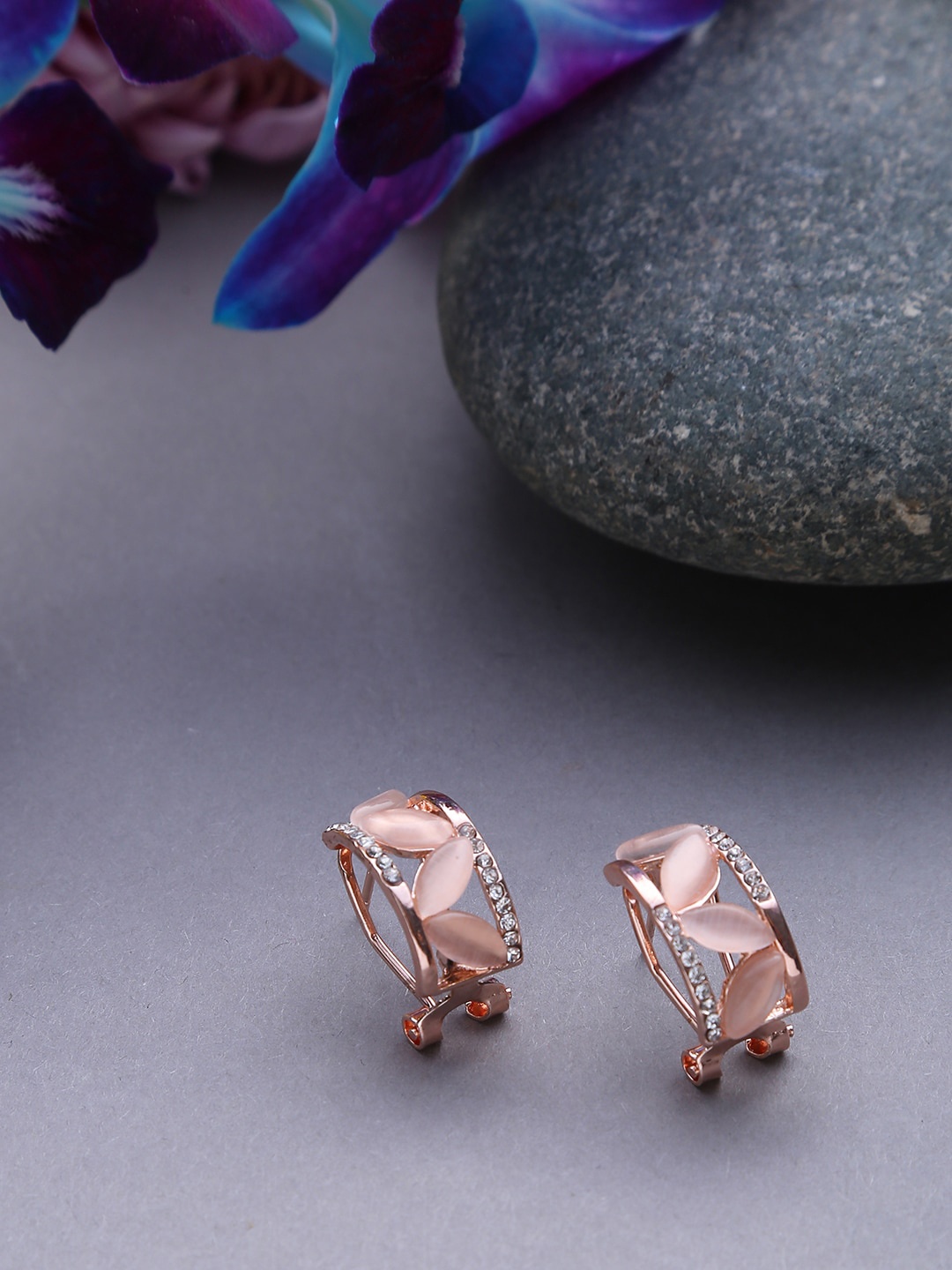 

SOHI Rose Gold-Plated Petal Shaped Studs Earrings