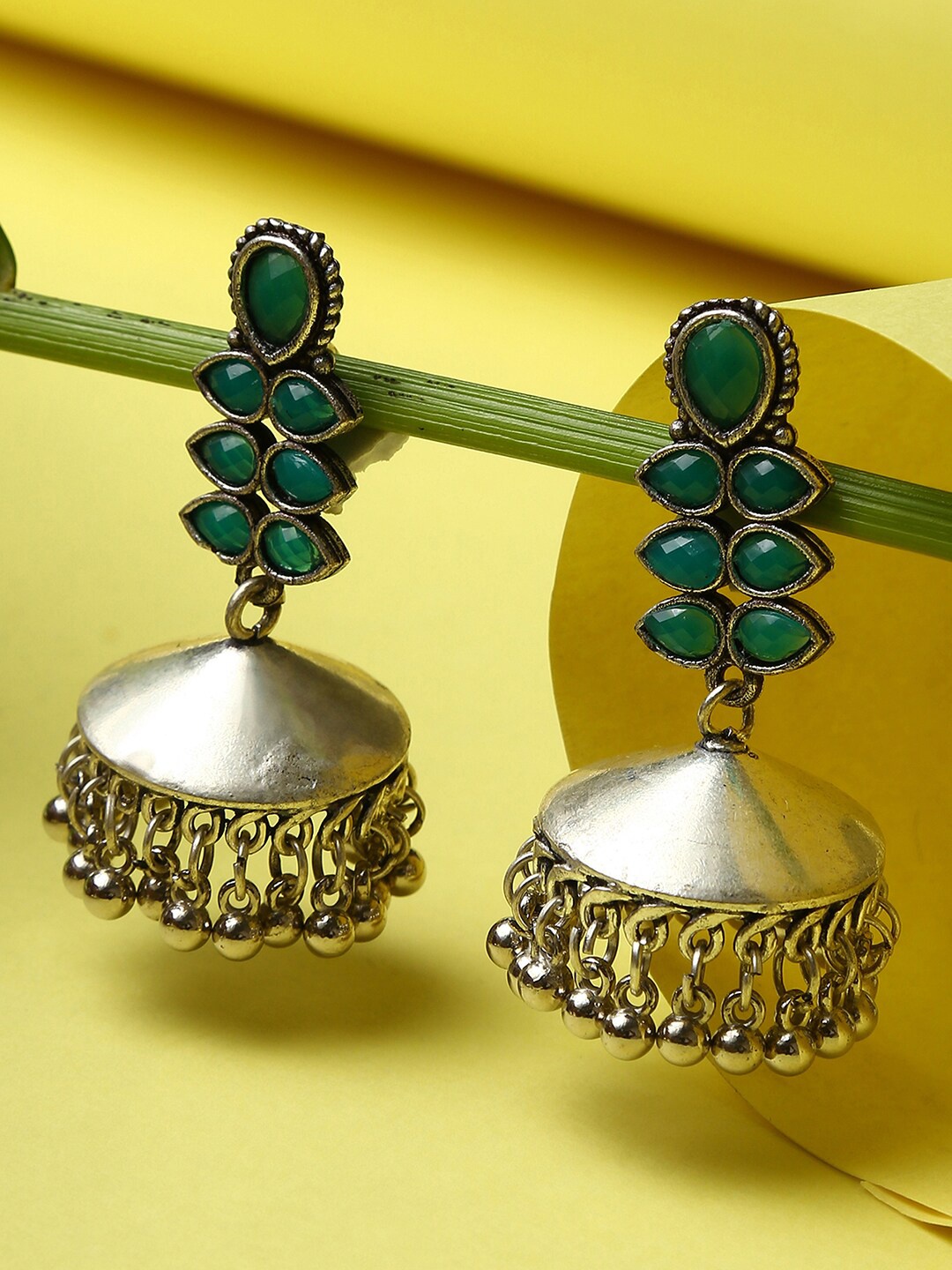 

SOHI Oxidised Silver-Plated Green Stone-Studded Contemporary Jhumkas Earrings