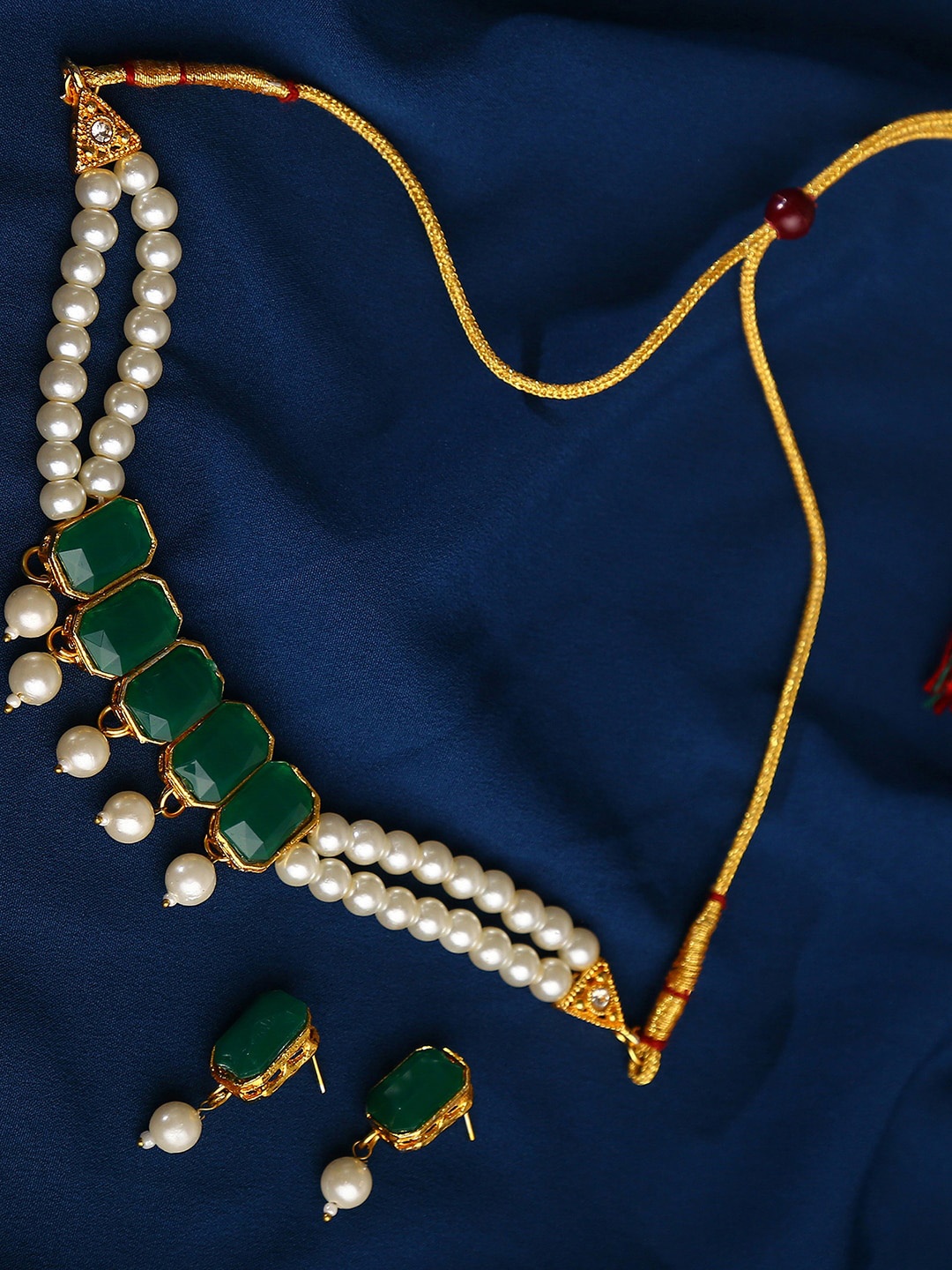 

SOHI Green & White Gold-Plated Pearl Studded Jewellery Set