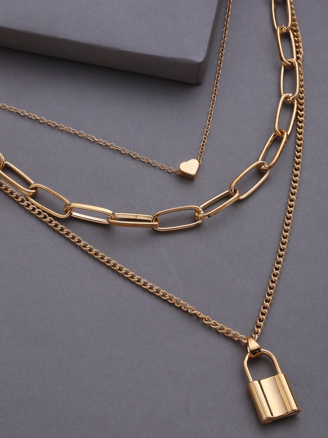 

SOHI Gold-Toned Gold-Plated Chain