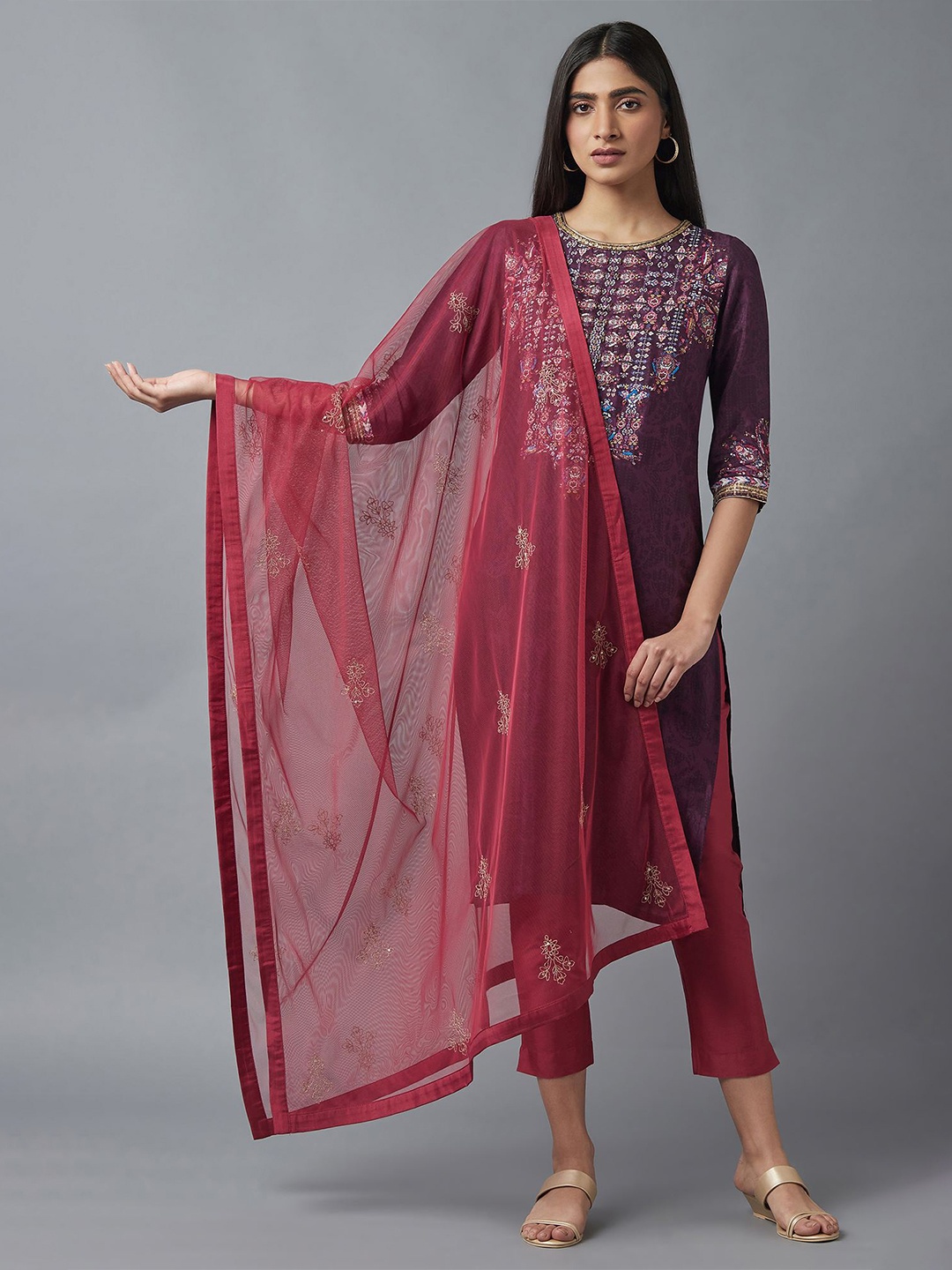 

WISHFUL Pink Organza Dupatta with Sequinned
