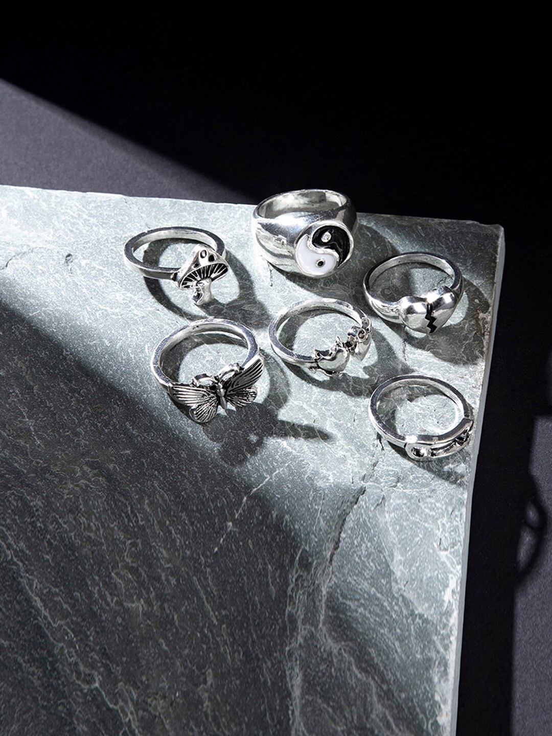 

Jewels Galaxy Set Of 6 Silver-Plated Finger Ring