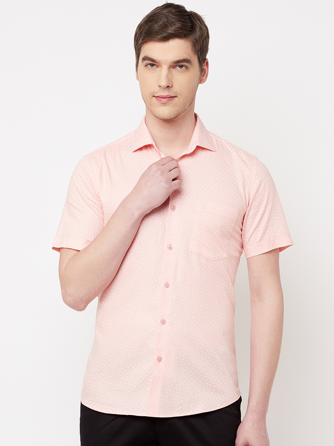 

Crimsoune Club Men Pink Slim Fit Printed Pure Cotton Casual Shirt