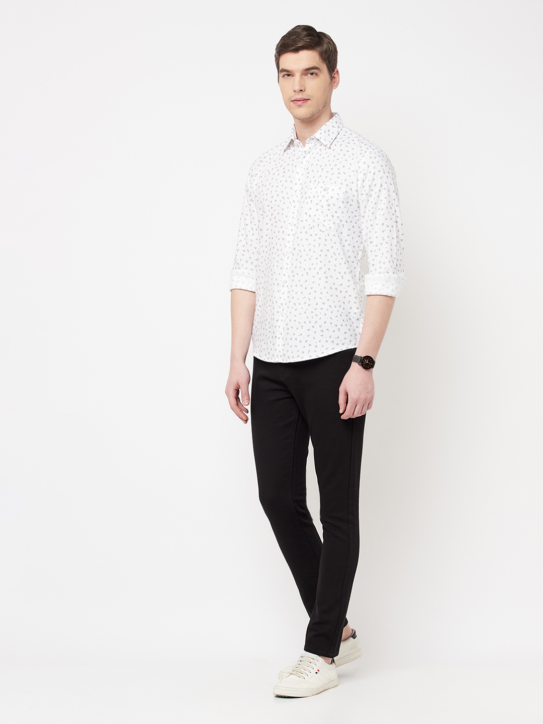 

Crimsoune Club Men White & Grey Slim Fit Floral Printed Casual Shirt