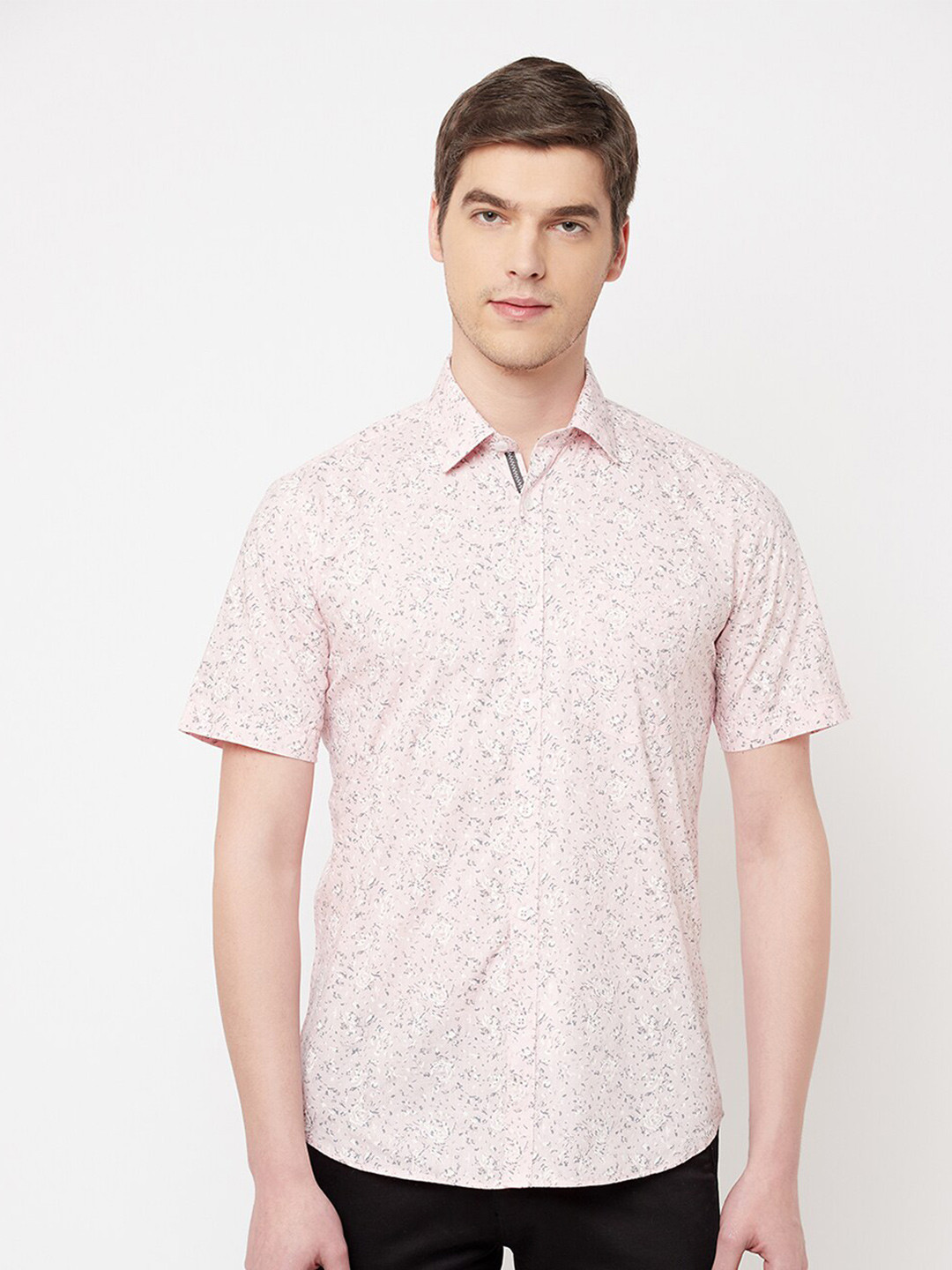 

Crimsoune Club Men Pink Cotton Slim Fit Floral Printed Casual Shirt