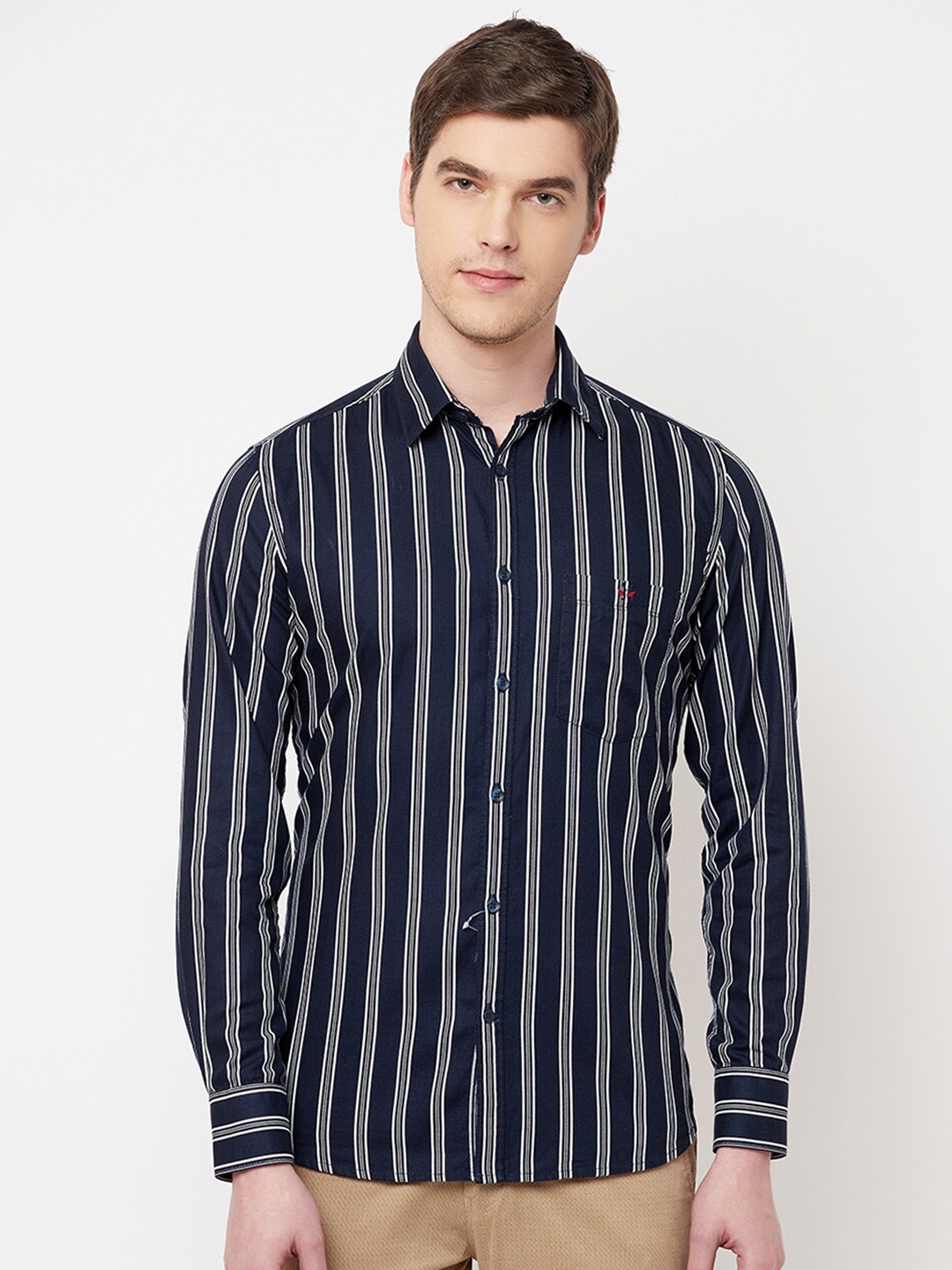 

Crimsoune Club Men Navy Blue Striped Slim Fit Pure Cotton Casual Shirt