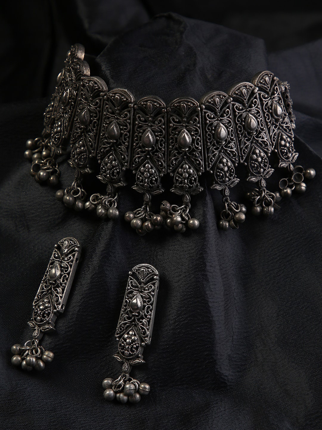

justpeachy Oxidised Silver-Plated Ghungaroo Beaded Jewellery Set