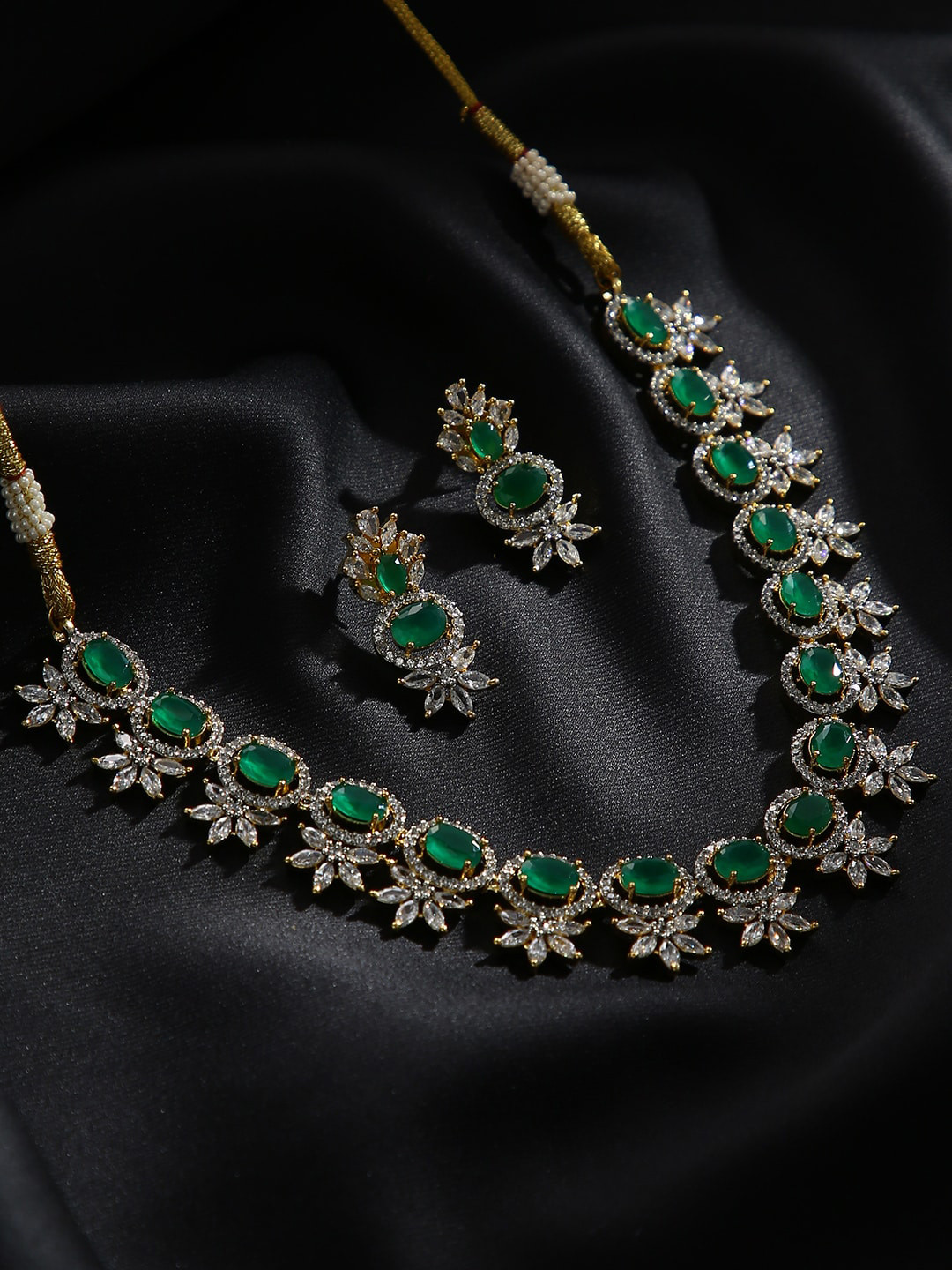 

justpeachy Green & White Stone Studded Jewellery Set